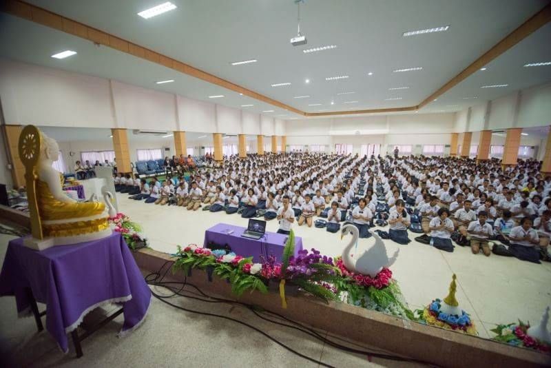 giantcat2561's tweet photo. มหัศจรรย์พลั��รักบ้านเกิด "ชวนน้องมาสวดมนต์ ปีที่ 2"
กิจกรรมสานสายใย เชื่อมใจบ้าน วัด โรงเรียนในเขต อ.ขุนหาญ จ.ศรีสะเกษ

ด้วยสวดมนต์บทธัมมจักร ทำสมาธิ อธิษฐานจิต แผ่เมตตา ศึกษากฏแห่งกรรมผ่านภาพยนตร์ 3 มิติ
ระหว่าง 5 - 30 กย. 61

ผ่านไป12 วัน 14 โรงเรียน 
3 หมู่บ้าน ยอดสวด7,567 จบ https://t.co/rxFxAHKOnc