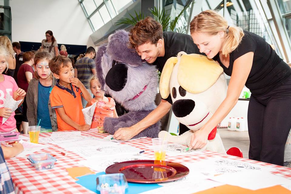 Openingsknallerrrrr 🎉 aanstaande zondag is DE feestelijke opening van het nieuwe theaterseizoen 😁 bij Markant Uden. Let's MEET Woezel &amp; Pip 😍 of geniet een avond lang van diverse sneak previews! Check het programma 👉 bit.ly/markant-uden Scoor snel een ticket!