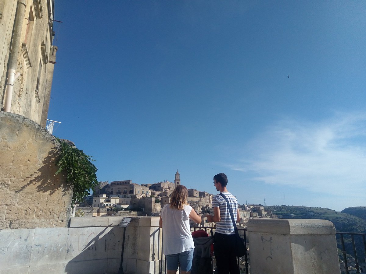 MAFlumero's tweet photo. Ricerca per immagini :
... ecco la nostra relatrice !
#MATERA ti adotta @barbarasgarzi 

#formazione #giornalisti @sissiruggi @odgbasilicata
@GoogleNewsInit https://t.co/EiaFQXO3rB