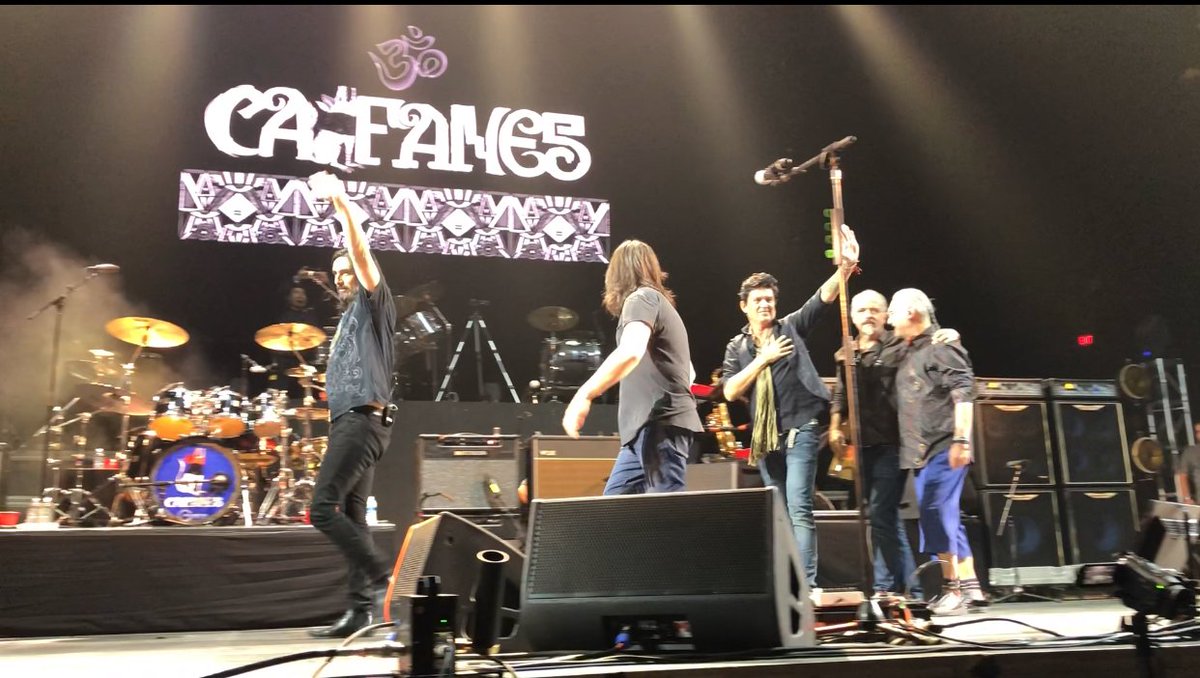 alis_2016's tweet photo. @SaulHernandezE @AlfonsoAndre @SaboRomo @RodrigoBaills @CAIFANESMEX @yosoycaifan 
Welcome to Las Vegas @ MGM Grand garden Arena, 14 sep 
Viva Mexico !! ❤️🇲🇽 https://t.co/XyxhW74zBj
