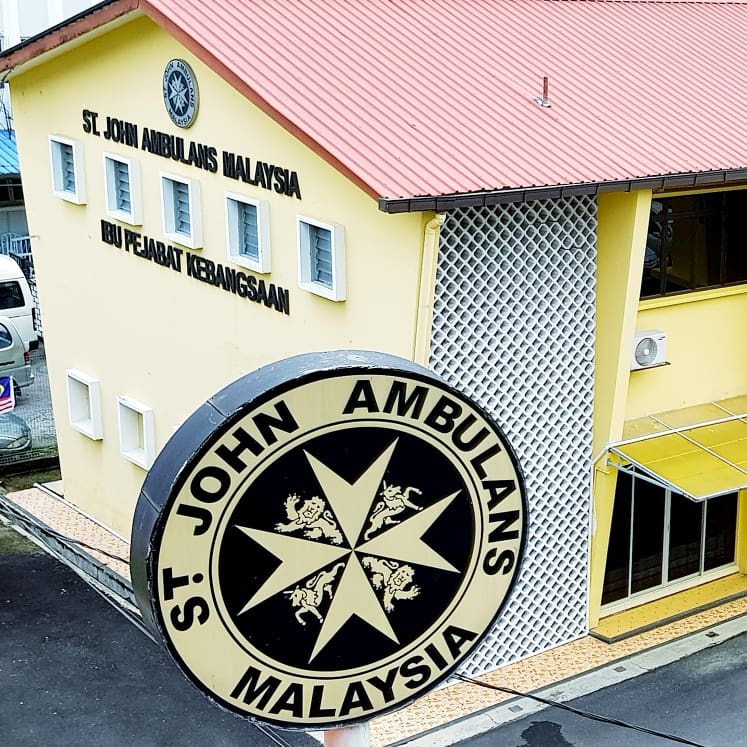 JamesLe30325996's tweet photo. Location: St John Ambulance of Malaysia #stjohnambulance #SJAM  Today is our exam day. Good luck and hope all of you can pass the exam!
#mbsskl #jamesmyplace #JamesLe30325996 https://t.co/u3SjLs2JC2