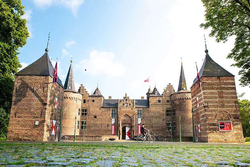 Museum Helmond: één van onze 7 zeker zien en doen tips voor een #weekend #helmond! bit.ly/2NPBh2r

<a href="/MuseumHelmond/">Museum Helmond</a> <a href="/VisitBrabant/">VisitBrabant Partners</a> <a href="/visitholland/">Visit Holland</a>