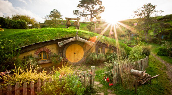 EPaganism's tweet photo. Many people dream of living off the grid, being self-sustaining and surrounded by #nature. One of the first steps is to move towards #energy independence, for example by building your own solar panels. #Ecology https://t.co/PdRqQ3Whmo https://t.co/XgNeZNwuvr