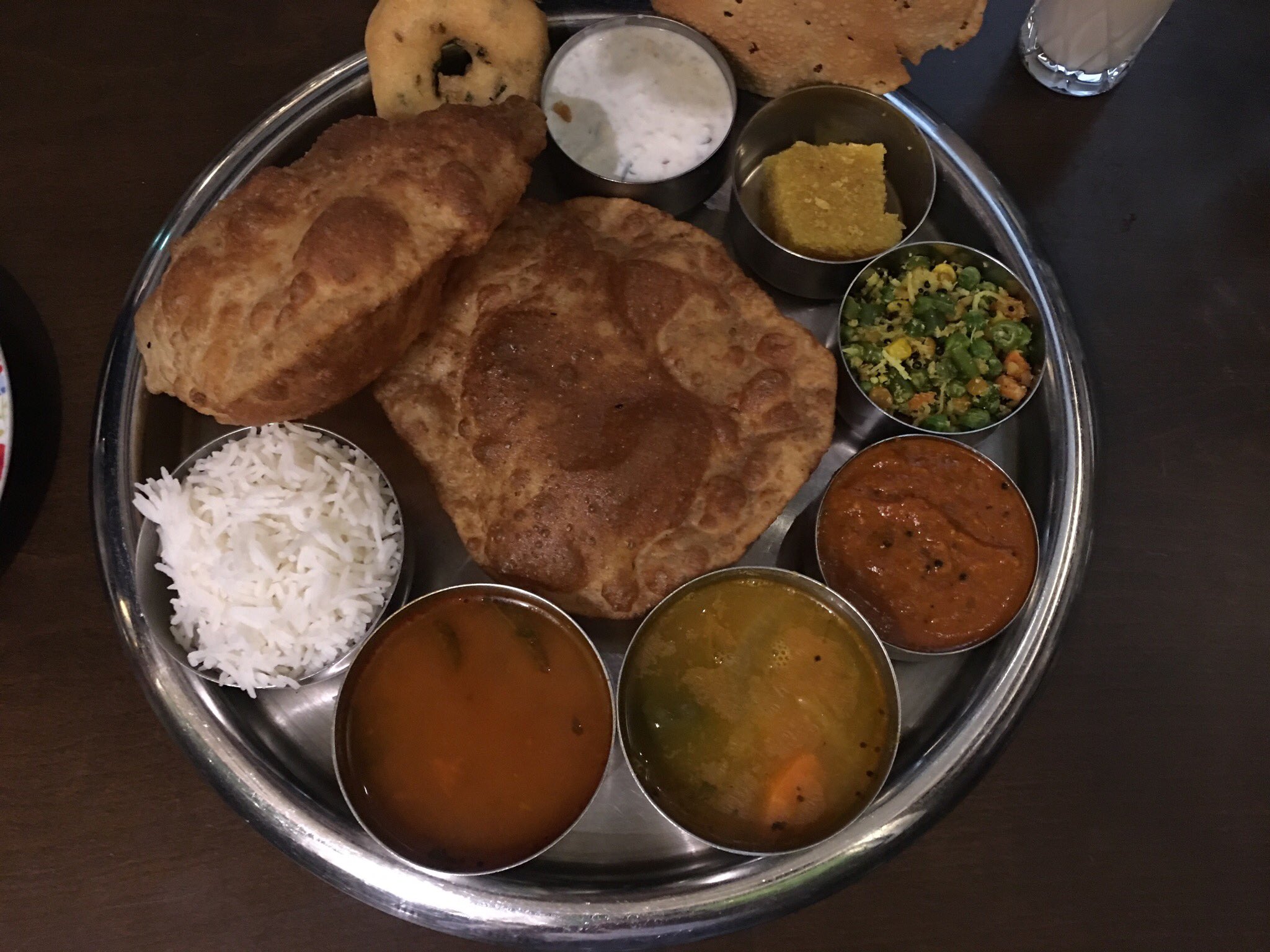 在華坊 on Twitter "今日の昼ご飯は、御徒町のヴェジハーブサーガ。名前の通りベジだけなんですが、インド