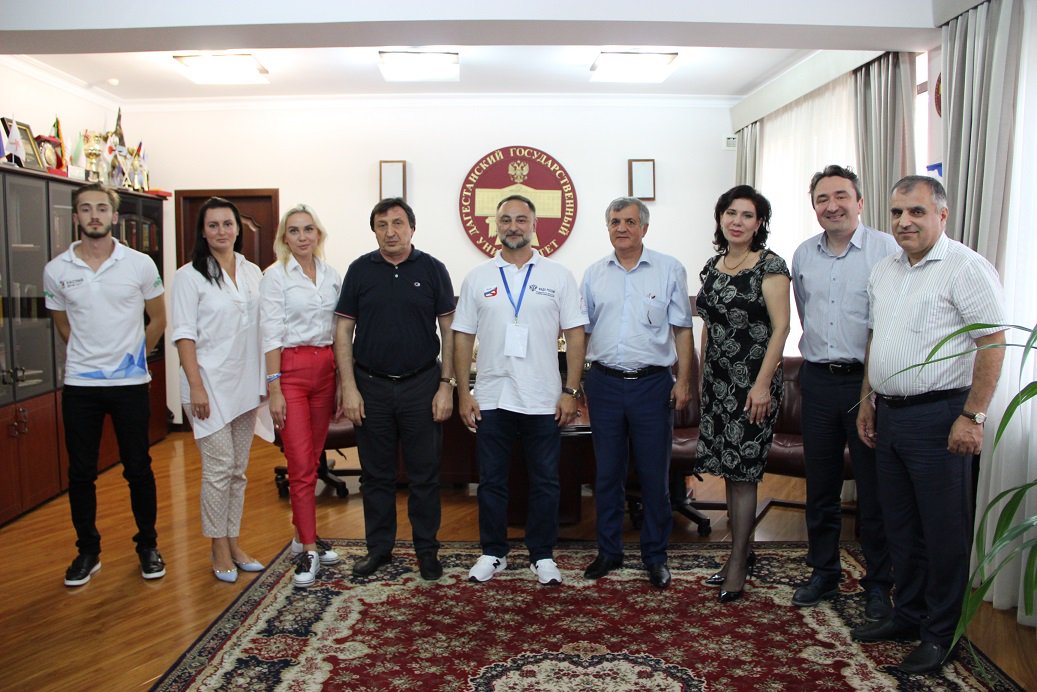 В ДГУ прошла встреча с представителями ФАДН России

Подробности на сайте ДГУ...