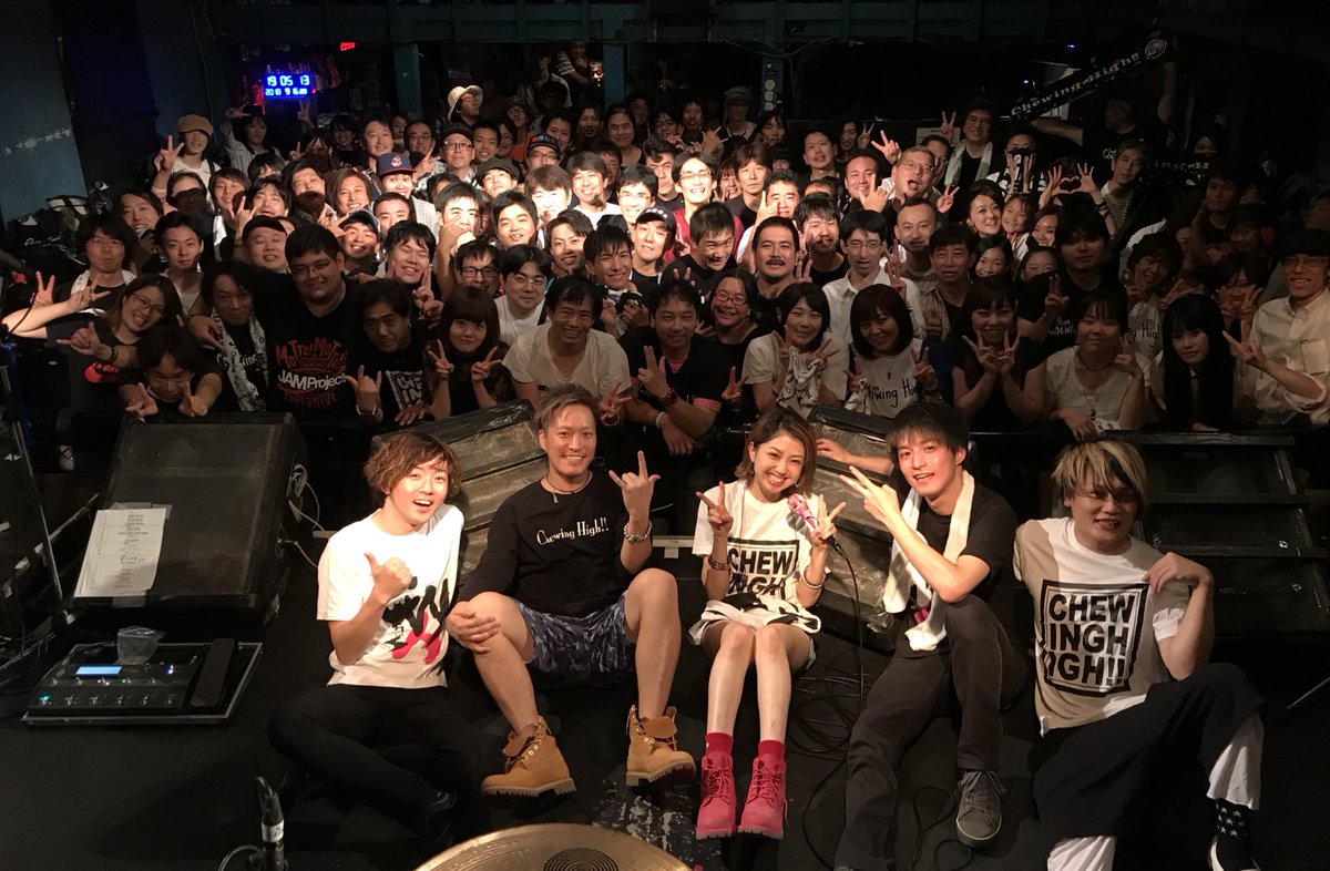 rockstarAYANO's tweet photo. ワンマンライブ、皆さんどうもありがとうございました！！
ちゅーはいの5年間の集大成でした！！

どうやら俺は前しか見てないみたいで、これからのことしか考えてないけど、俺の中ではChewing High!!はずっとあり続けます！

単にみんなにとってもそうで合ったらいいなと思う！！

また会う日まで！！ https://t.co/fBwWXTpgcJ