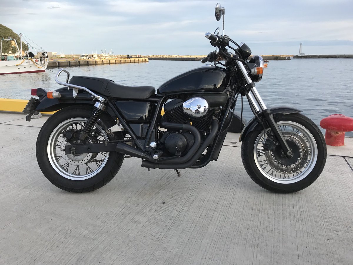 zzkkk9's tweet photo. VRX400ロードスター
売ります！
車検32年7月まであります。
価格 15万円

不具合は特に御座いません。
詳しくはDM下さい。

#売ります
#買います
#バイク売ります
#バイク買います https://t.co/LIk58plGq7