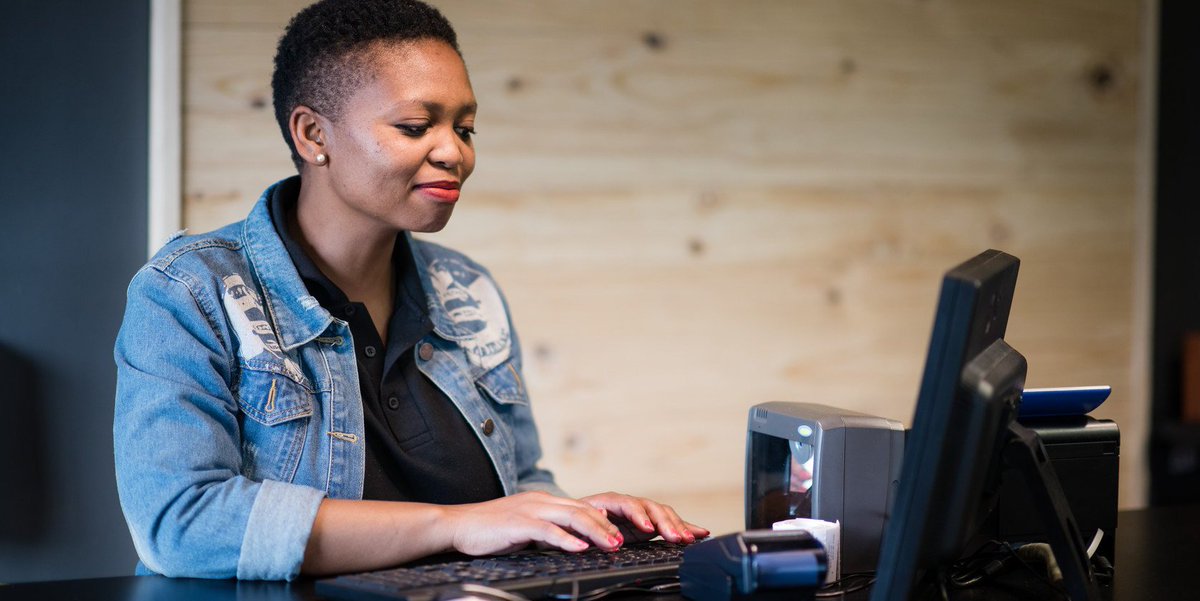 Sage_Africa's tweet image. There are three key benefits that #SMBs can gain from AI and #automation. Here’s how #AI can help your business: 1sa.ge/cESh30lQBi9