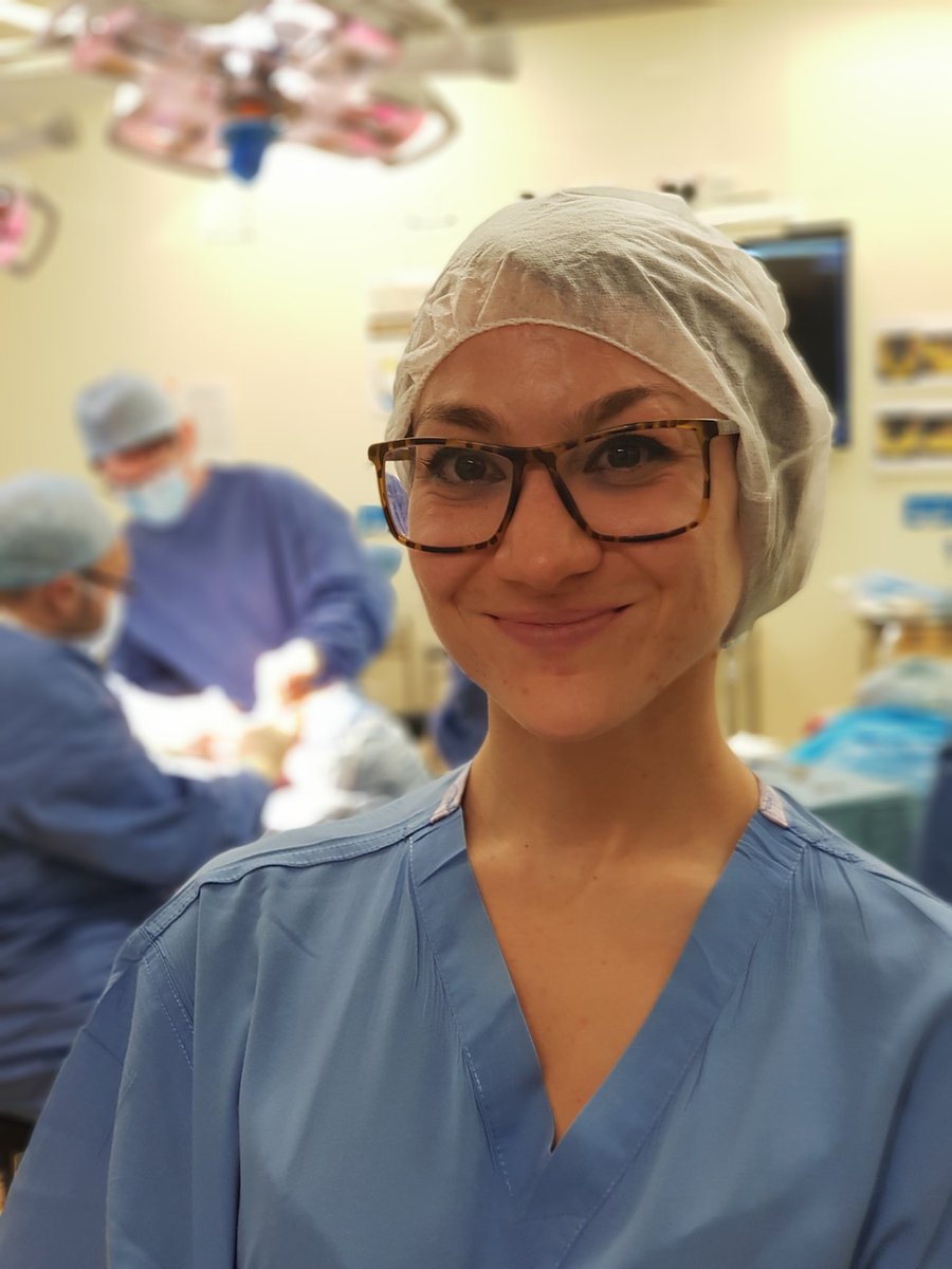 maxillo's tweet image. Pleased to have Dr Alba Gonzalez with us as our 3D BIOMEDICAL Technician... First day and already in theatre for a fibula reconstruction case. #maxillofacial #Abmu #cartis #nhs