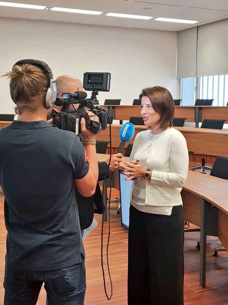 EDEMempresarios's tweet image. 📽 Hoy nos ha visitado @Levante_TV para entrevistar a Hortensia Roig, presidenta de #EDEM, por la celebración del tercer aniversario de @marina_empresas ¡Gracias! #3añosMdE