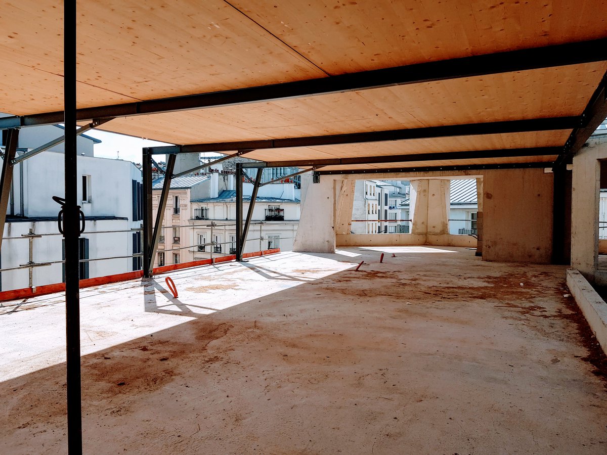 S360Paris's tweet photo. Des nouvelles photos du chantier 360 🚧🏗️ via @DavReveillault #360PMF #360ParisMusicFactory #innovation #Paris18 #gouttedor #barbès https://t.co/AooSvdr2nC