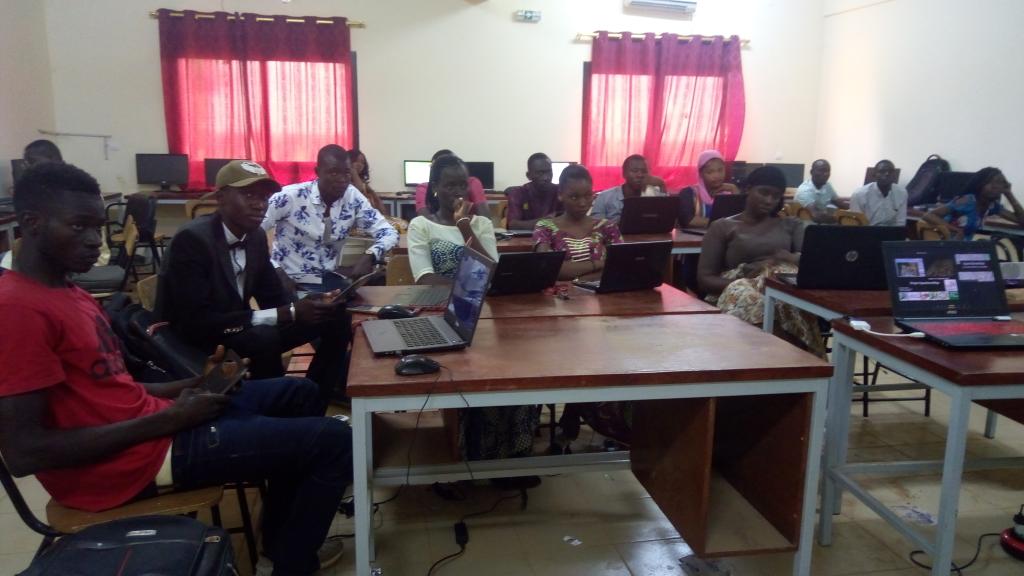 Beginning of 5Days of  #CartoCampSegou2018
#OSM &amp; #GIS training at the #University of #Segou with
20Students of #Geography, #Agriculture, #ComputerScience.
<a href="/ProjetEOF/">Projet EOF</a> 
<a href="/hotosm/">Humanitarian OpenStreetMap Team</a> 
<a href="/OSM_Mali/">OpenStreetMap Mali🇲🇱</a> 
<a href="/osmafrica/">OpenStreetMap Africa</a> 
#Map4Mali 
#OIF