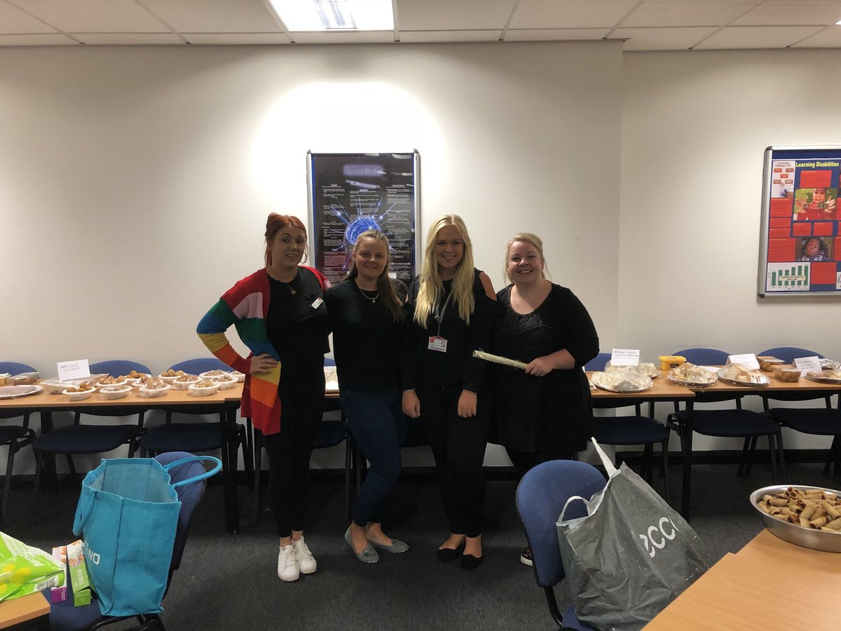 Plenty of food for thought this morning for our student LD Nurses this morning... now we are providing food for their stomachs!!  The buffet team have done a fab job setting up #uswld18