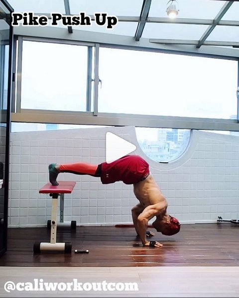 caliworkoutcom's tweet image. 09/09 - Bench Workout Variations
#pikepushup #benchdips #ageisjustanumber #calisthenics #workout #middleage #fitness #caliworkoutcom #health #bodyweight caliworkoutcom.wordpress.com/2018/09/17/09-…