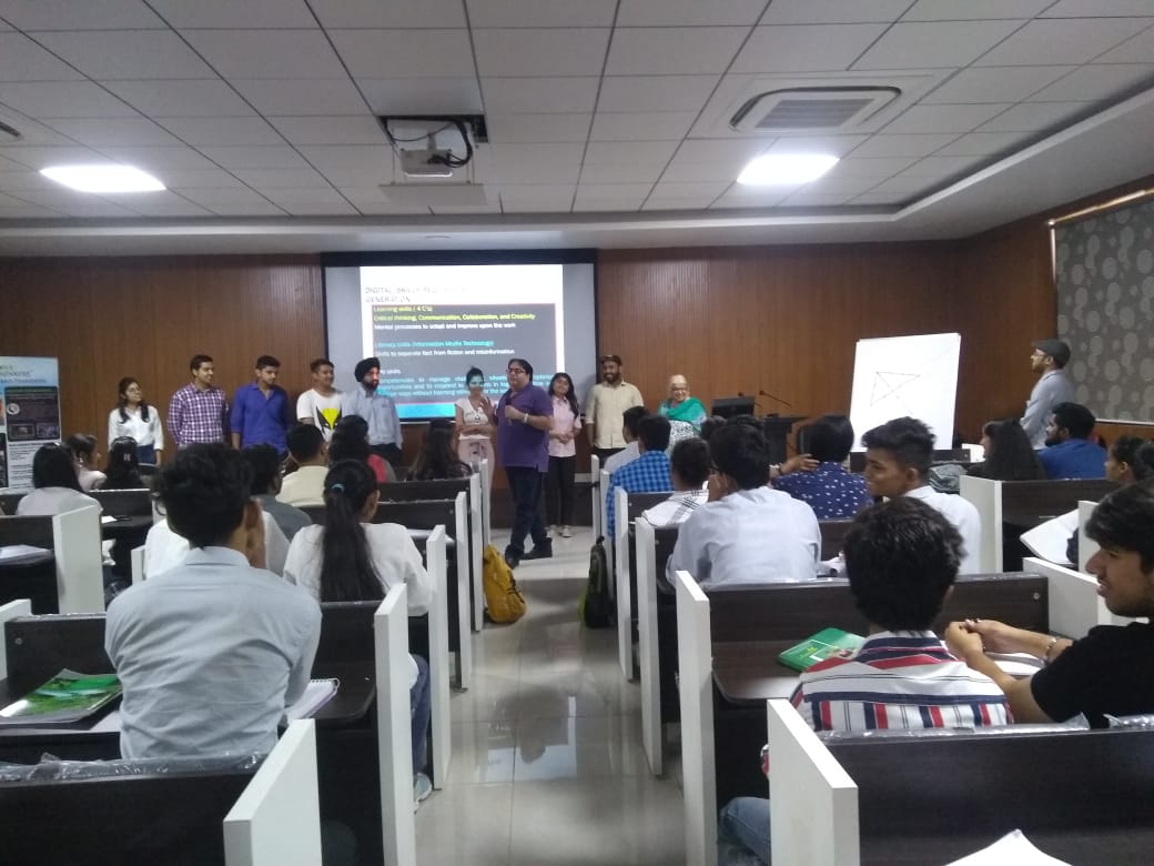 OotMIndia's tweet photo. Odyssey of the Mind 2018 - Orientation Session @ SGT University with students on Sep 14, 2018
https://t.co/TU7HUyEZSR

#odysseyofthemind #orientation #Spontaneousproblemsolving #problemsolving #students #university #college #education #sgtuniversitygurgaon https://t.co/gyUSptAWog