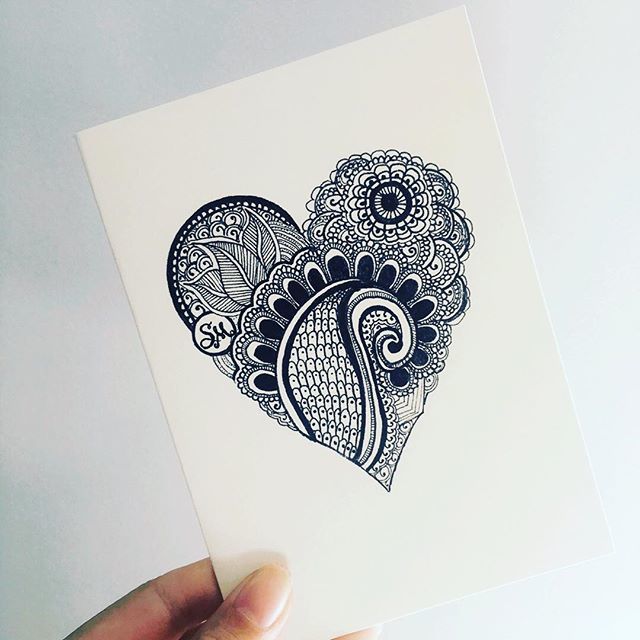 EastPromise's tweet photo. ❤️ Love is in the air ❤️ just personalised this love card. Yoi can get yours on my Etsy store - link in bio - up to two initials. ✨✨✨
[]
[]
#personalised #couplegoals #relationship #anniversary #illustration #ethical #ecofriendly #henna #symbolis… https://t.co/ssQGDwRog2 https://t.co/9dqkwBm8Ly
