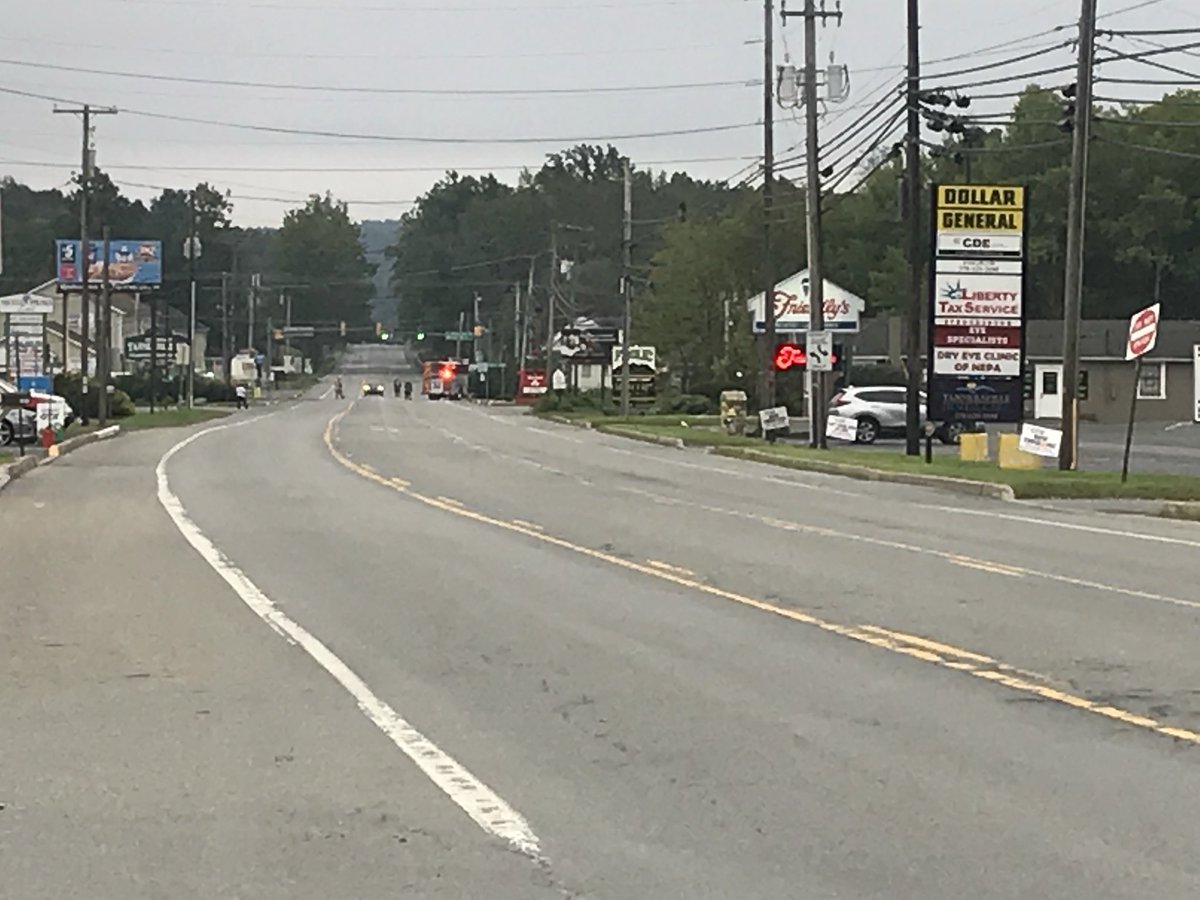 SarahBuynovsky's tweet photo. Gas leak in Pocono Twp has part of Rt 611 closes in both directions @WNEP https://t.co/TtDcAPLk5a