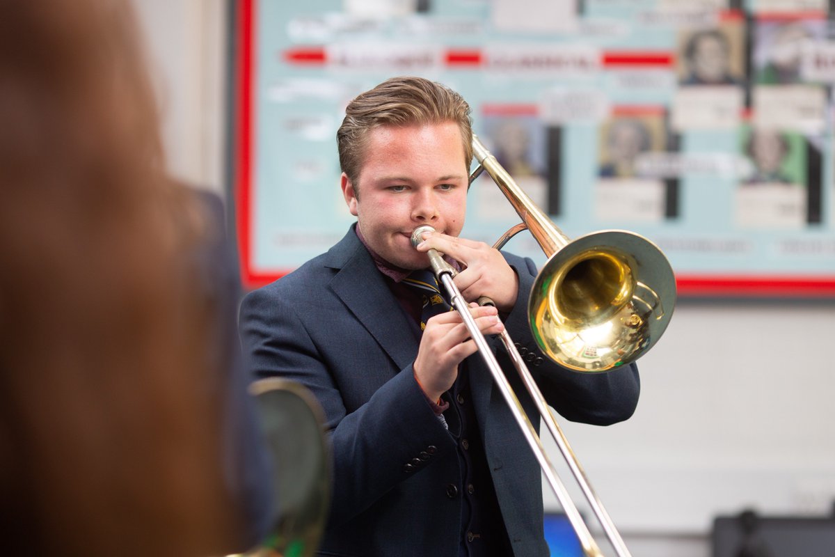 ReadingBlues's tweet photo. Our music scholars are preparing for Blue Coat's first Lunchtime Concert of the year - which will take place tomorrow Tuesday 18/9 1:30-2pm in the Buttery. The concert is open to everyone and entrance is free. Please come along and support our fantastic musicians #RBCSMusic https://t.co/dxpsgiOQVb