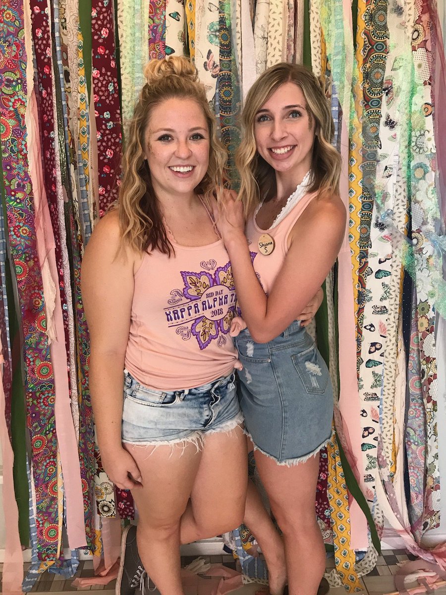 bake_abigail's tweet photo. Umm can anyone explain to me how this happened so fast?? 😭 #ThoughtTheta https://t.co/J4RBAtzsC3