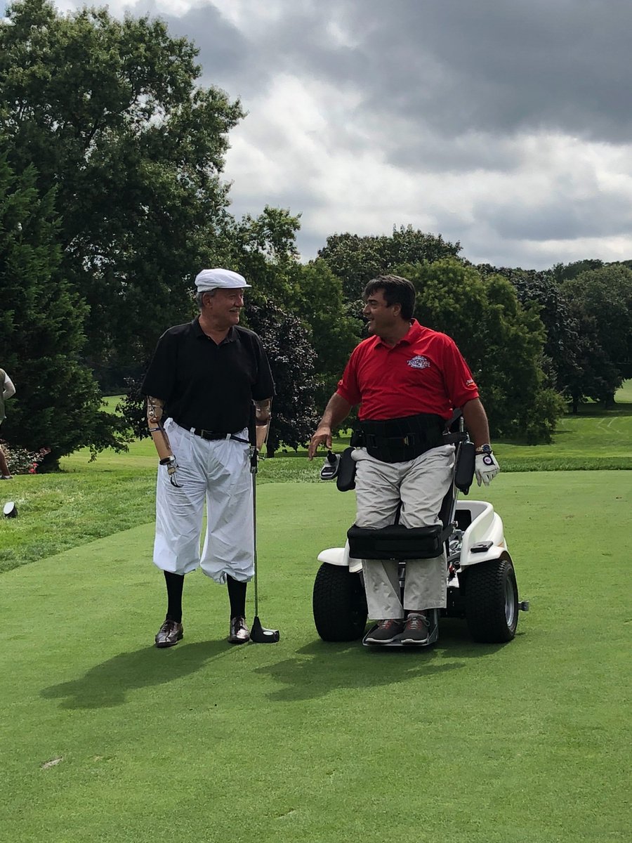 ViscardiCenter's tweet photo. Starting the day with a fascinating #Paramobile demo from @standupandplay1 - a nonprofit helping people with disabilities play golf with innovative adaptive sports equipment. #paragolfer https://t.co/KMT7ANCI49