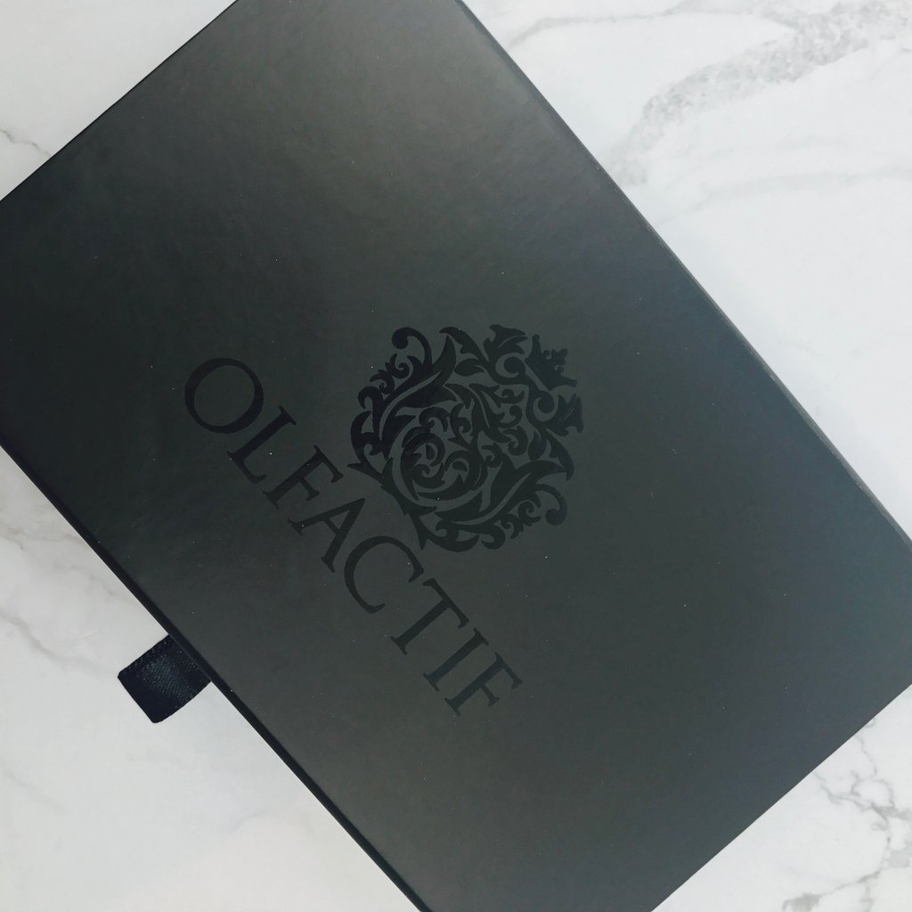 artofperfume's tweet image. I don't know about you, but snail mail is still awesome!

#mailboxfun #snailmail #postbox #letterbox #snailmailrevival #snailmailrevolution #subscriptionbox #smellamazing