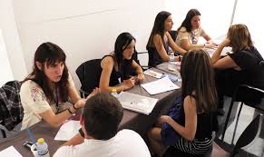 📻Hoy lunes en #AlcaládeHenaresenlaonda en <a href="/ondacero_alcala/">Onda Cero Alcalá</a> 
ondacero.es/emisoras/comun…🎧