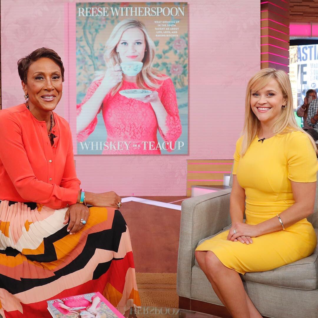 ReeseW's tweet image. Great way to start the day! ☀️ ☕️ It is always a pleasure to visit the set of @GMA with the amazing @RobinRoberts ❤️ (Gosh, these folks wake up early!!🐓🤪)