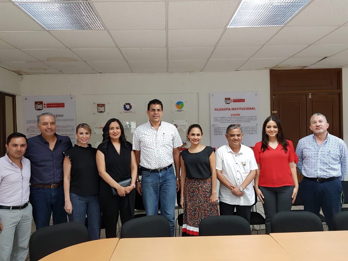 Con la frente en alto y los mejores resultados con poco presupuesto entrega el Director <a href="/EconomiaHMO/">Agencia Municipal de Desarrollo Económico</a> <a href="/EduardoLemmen1/">Eduardo</a> al presentarnos a cámaras y organismos empresariales todo lo logrado en estos 3 años de su gestión, Le expresamos nuestro más fuerte agradecimiento y éxito amigo !