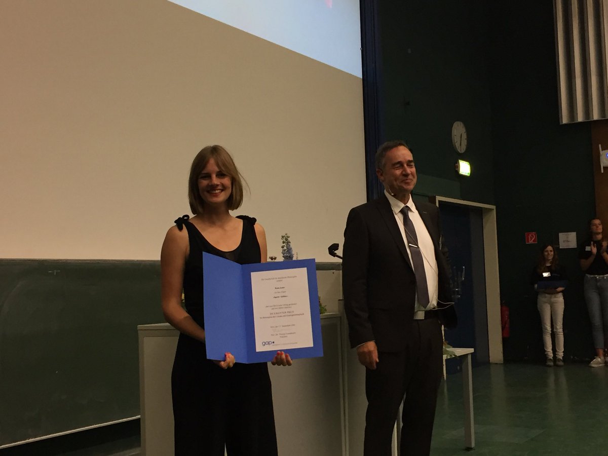 dgb_philosophy's tweet photo. Romy Jaster, winner of the de Gruyter Award for her dissertation Agents' Abilities #huberlin #GAP10. Award presented by President of the GAP Thomas Grundmann @UniCologne https://t.co/JW90r0I8Vh