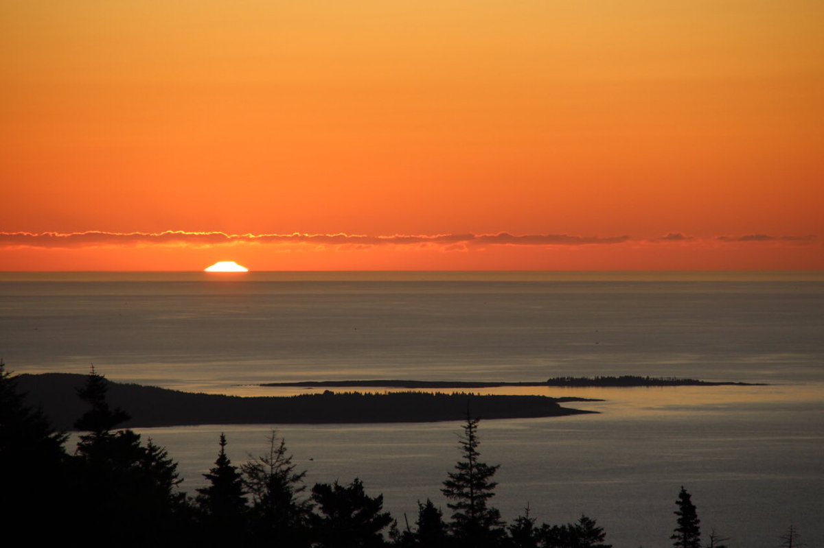 I want to share some photos I took while visiting Maine. I got up at 4 am to capture this shot of the sunrise over Schoodic Point from the top of Cadillac Mountain in Acadia National Park. 
#worthit #cadillacmountain #acadianationalpark #maine #sunrise