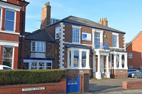 Excellent day working with two great organisations. This morning reviewing organisational values with @Activfirst and this afternoon planning senior leadership training with <a href="/lloyddowson/">Lloyd Dowson</a>