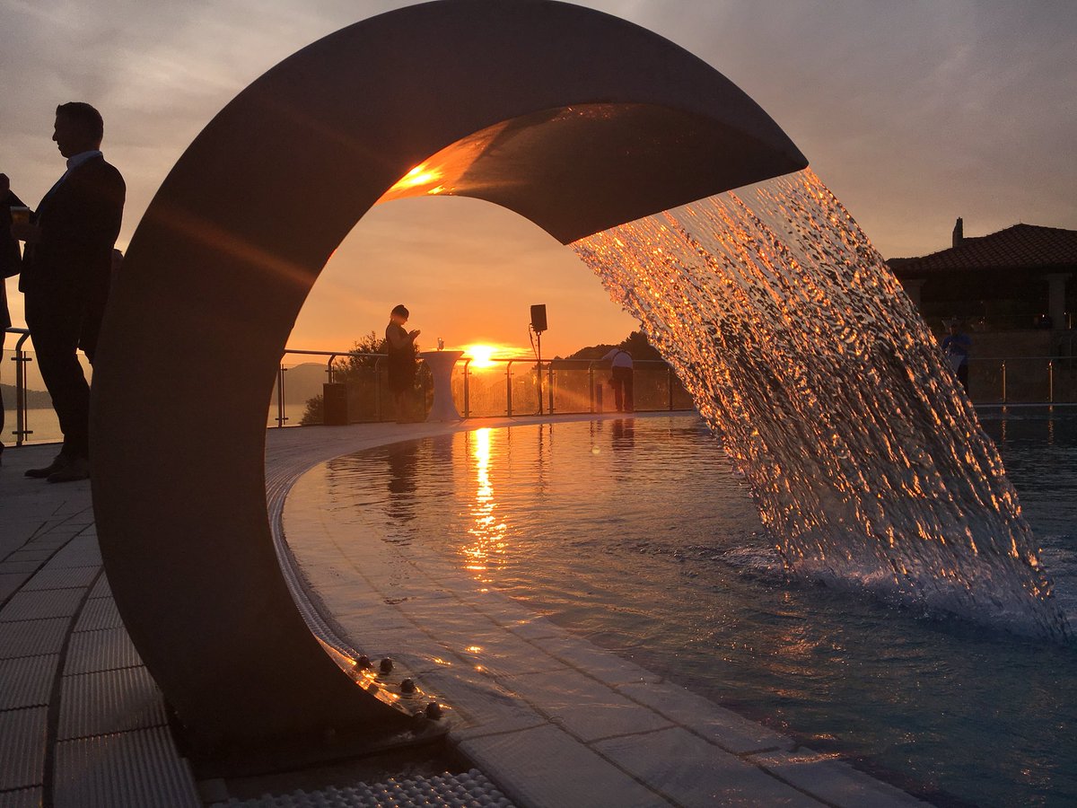 sophos_info's tweet image. Catch the Sophos Wave! #sophosPC