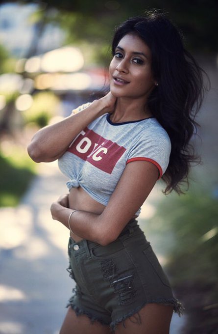 Do more of what makes you happy. 💋 https://t.co/UXJ94g0Xbl<a href="/tag/newyears"class="tags"><span>#newyears</span></a><a href="/tag/newyearsday"class="tags"><span>#newyearsday</span></a>