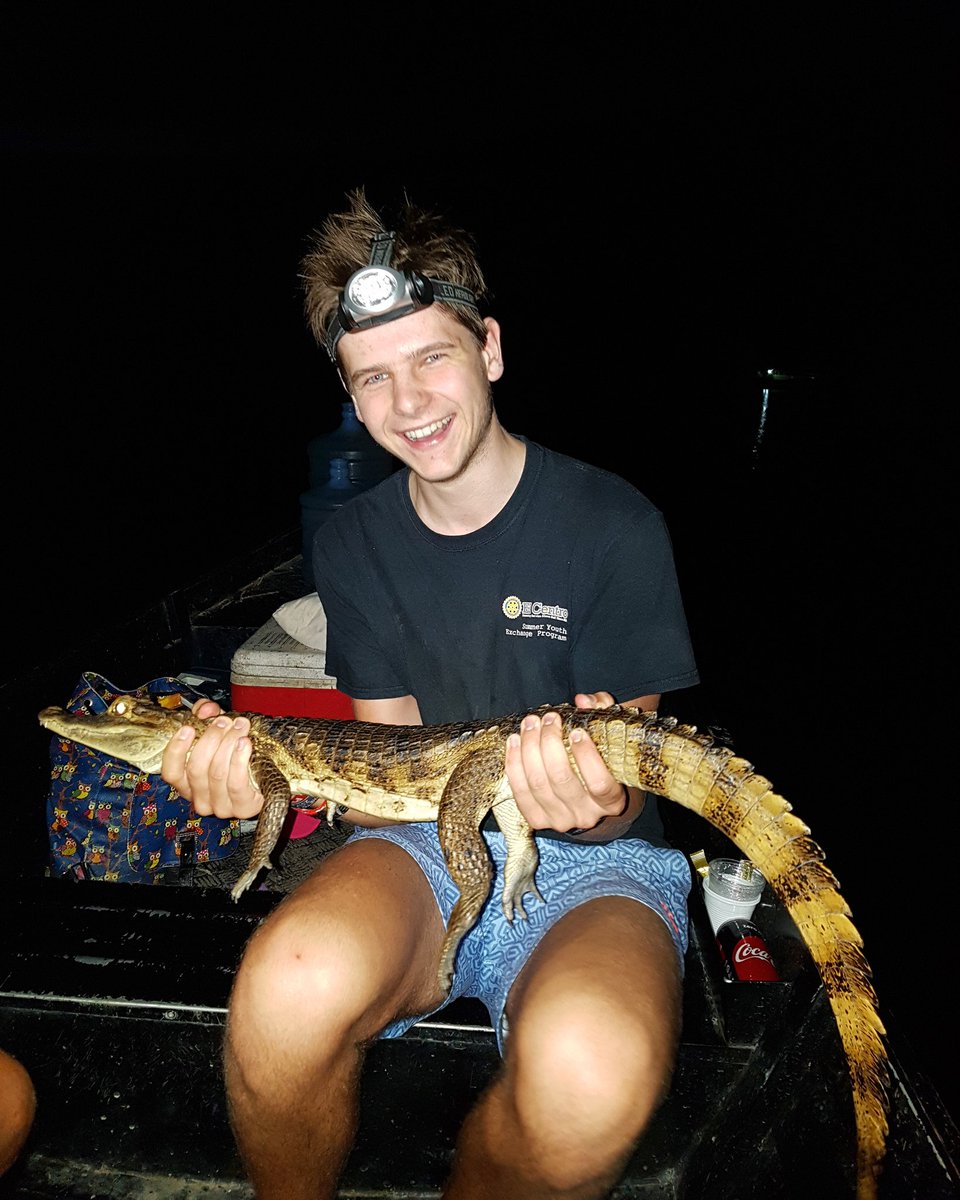 Excited to hold a caïman for the first time!🤠🐊
#experiences #caiman #adventures #neverstopexploring #travelling #happytime #crocodiledundee #spectacledcaiman #naturelovers #animallovers #jacaré #jungletour #junglelife #junglefever #wildlife #traveldeep #discovery #visitamazonas