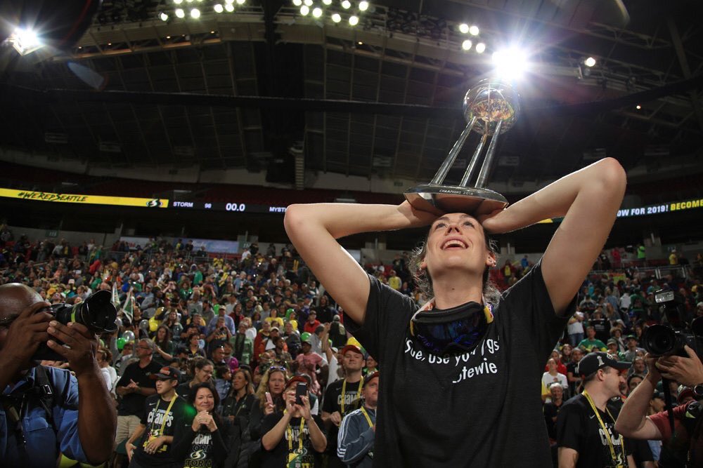 breannastewart's tweet photo. Thank you, Seattle!! https://t.co/jicEwJeM1s