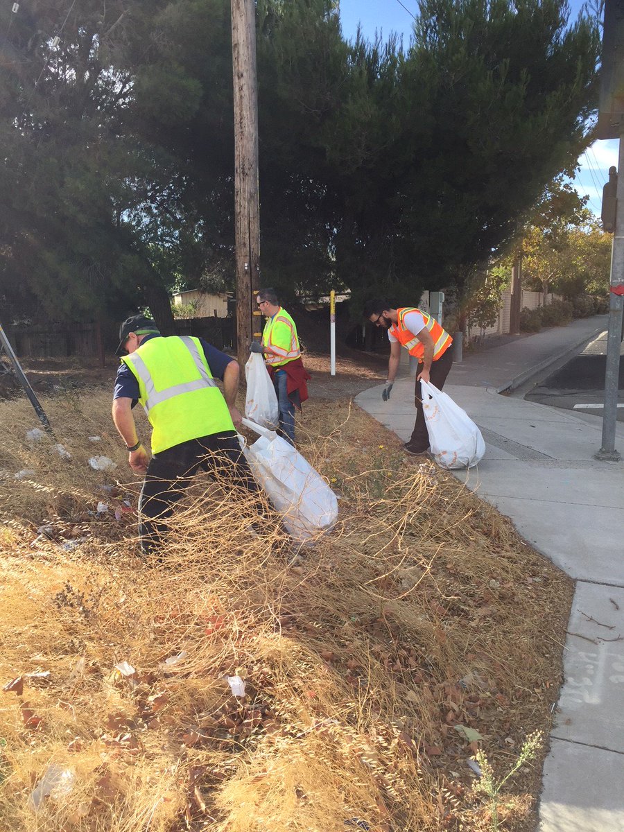 CraigComms's tweet photo. @PGE4Me, Craig Communications and community volunteers beautified Bay Point by picking up 15 bags of trash along Port Chicago Highway as part of @CCCPublicWorks Adopt-a-Road program. #BayPoint #AdoptARoad https://t.co/l2ALiooqOt