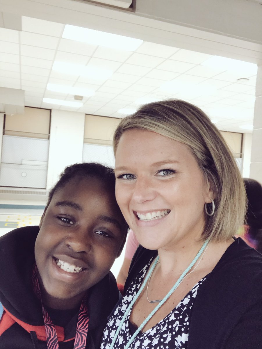 @MrsKise501 look who I get to see everyday!  We finally got a picture, after saying we would for the past 3 weeks. 😂#wmroadrunners #cddolphins