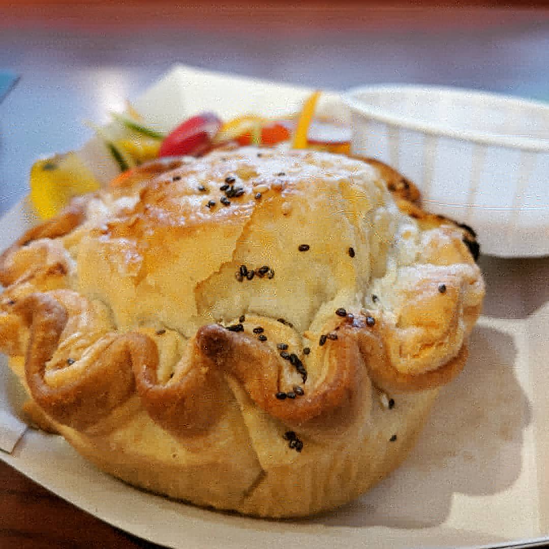 LondonPopups's tweet photo. Tomorrow - Delicious pies all night at @BrickfieldsBar in #Brockley with the @craftypies pop-up https://t.co/wrXVWT2egv Tuesdays in September and October https://t.co/OFtzFDx8eP