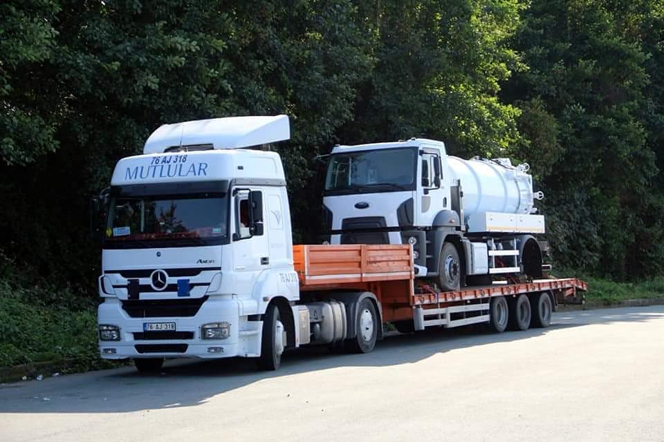 i love my truck !!!!!!!!
#truck #trucks #truckdriver #truckporn #trucksluts #trucking
#truckhub #truckstar #trucknation #truckinaround