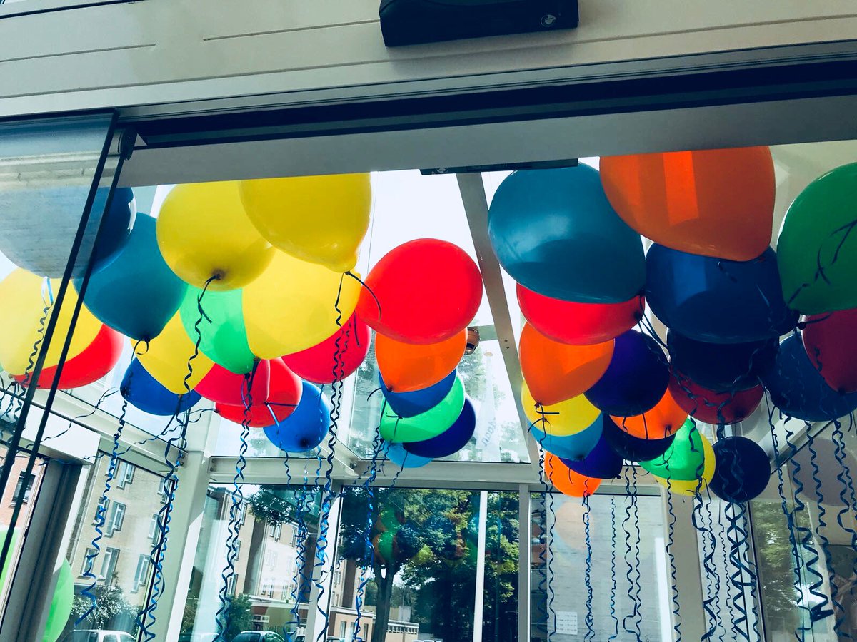 Slee_Valentijn's tweet photo. Feest! Opening locatie Eben Haezer ⁦@CordaanNL⁩ waarin ook tijdelijke revalidatiezorg voor Ouderen wordt geboden hier in de Bijlmer via ⁦@ec_grz⁩ https://t.co/4i4sCCvXtQ