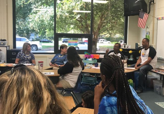 NNPSTech's tweet photo. Attention #EdCampCoVA attendees: APPLY NOW! If you need some ideas on topics, contact any @NNPSITC or @liveandmove or @S_Sissell or @Adkinsonedu  #NNPSProud @NNPSRiverside @EsStanford @Carver_NNPS @DenbighHSNNPS @HeritageHS https://t.co/4SVZNgS7OM https://t.co/sRgeOMVeq9