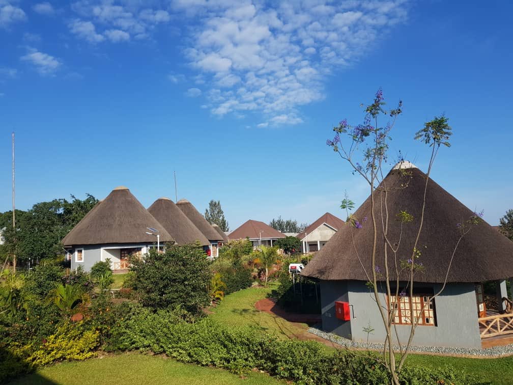 SarahKagingo's tweet photo. Emburara Farm Lodge next to Mbarara airfield, #Uganda #travel #bucketlist #bucketlistexperience #VisitUganda #PearlofAfrica https://t.co/jwEOdRFjTe