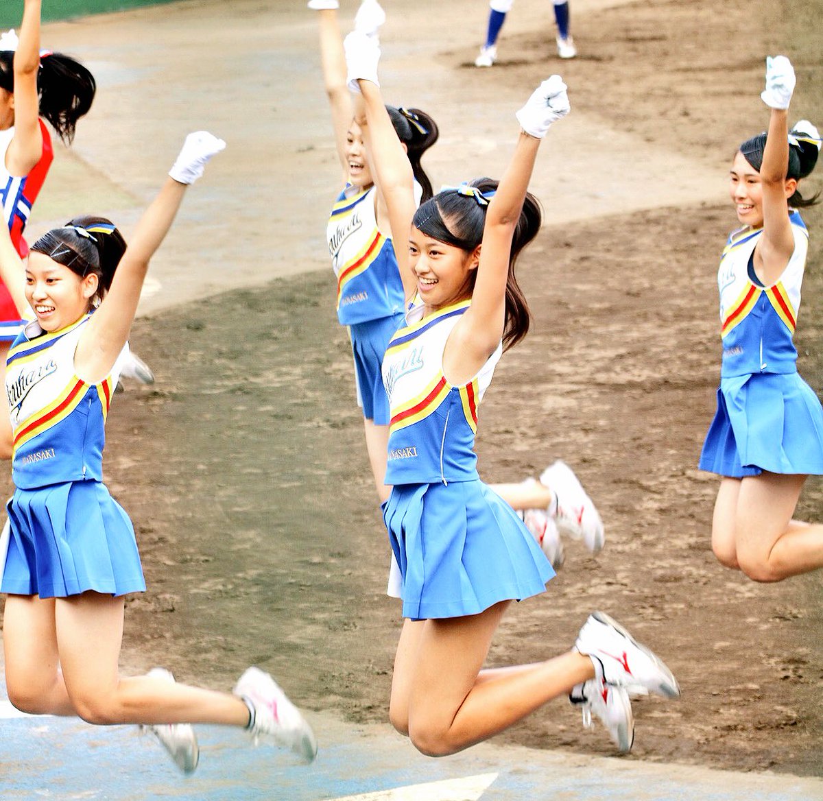 花咲徳栄高校バトン部(チアガール)👯‍♀️🌸 甲子園で注目されてた子
