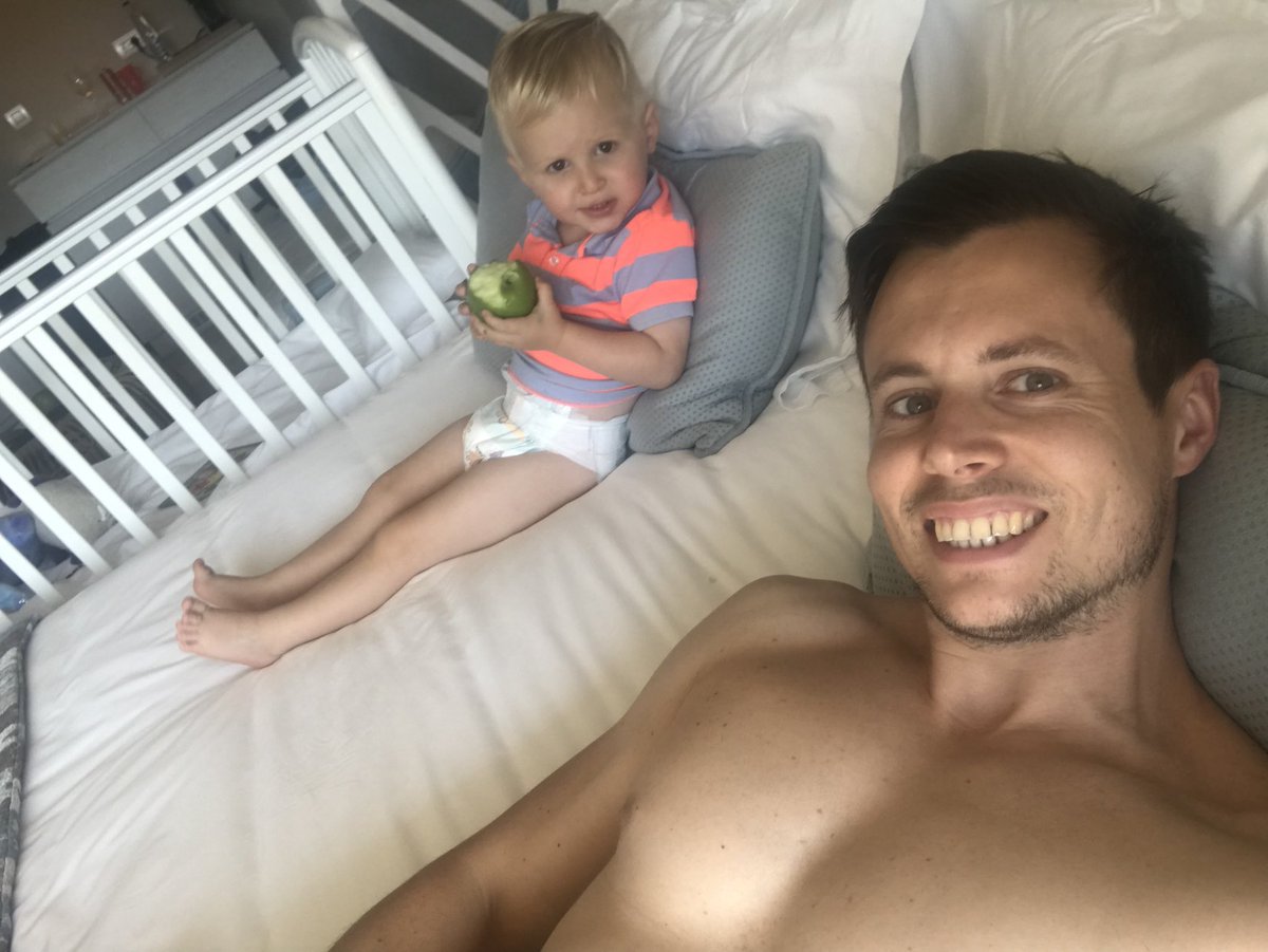 Johnnyhitch's tweet image. I’d hate to be at work today #corfubaby #chilling