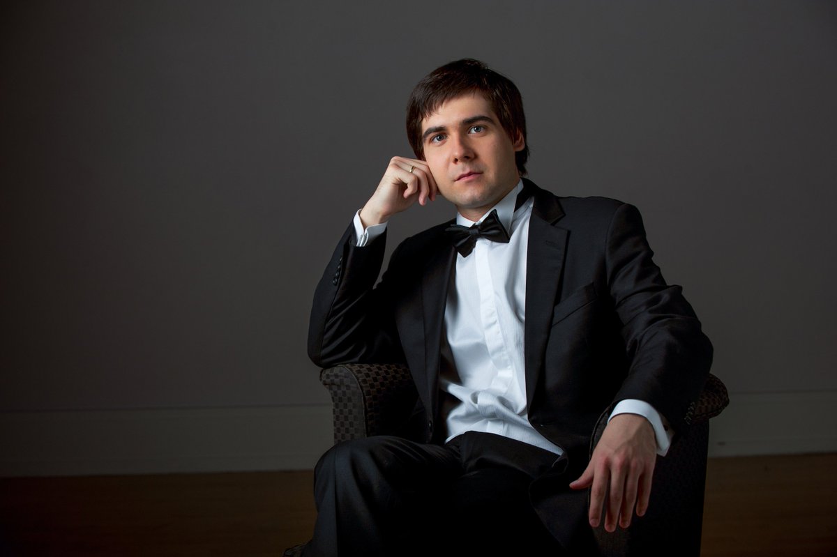 WCArtistSeries's tweet photo. UP NEXT: Gold Medal-winning @vadymkholodenko in his Artist Series debut on Friday, October 12. Tickets and info: https://t.co/e8z0hkUL4Q #piano #concert https://t.co/IhFGbmmLWP