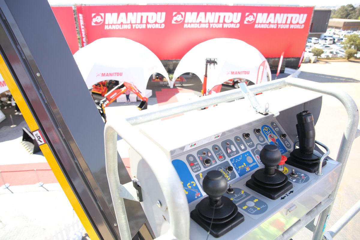 ManitouSA_2's tweet photo. a Holistic Overview of our stand at #ElectraMining2018
This is what you missed out on? Catch the next one in 2020
#CrazyMonday #ElectraMining2018 #RedEverywhere #Redmachines #ManitouSA #HandlingyourWorld https://t.co/7mpcbQyAXp