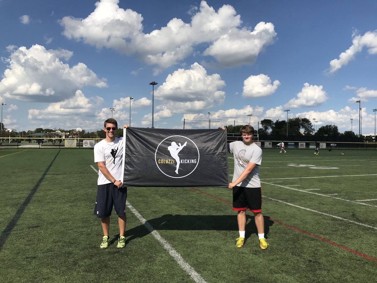 #NewStudent 👍 Coluzzi Kicking continues to grow! We had a great time working with Eli Lizzardo from Wheaton Academy! The sky is the limit! 💣🏈 #BombSquad ✍🏻 #GetHimAContract #GlazierClinics #HawkeyesMic #MULE #WizardKicking #GoalsProductions #GNC