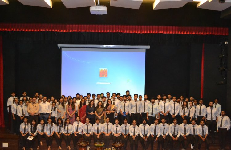 imsuc_campus's tweet photo. Career Development Centre of IMS Ghaziabad, University Courses Campus organized the workshop on ‘Team Management and Emotional Intelligence’ on 17 September 2018 for the final year students of BBA.
#imsghaziabad
#CDCteam
#teammanagement
#emotionalintelligence https://t.co/bsF0CEYuKv