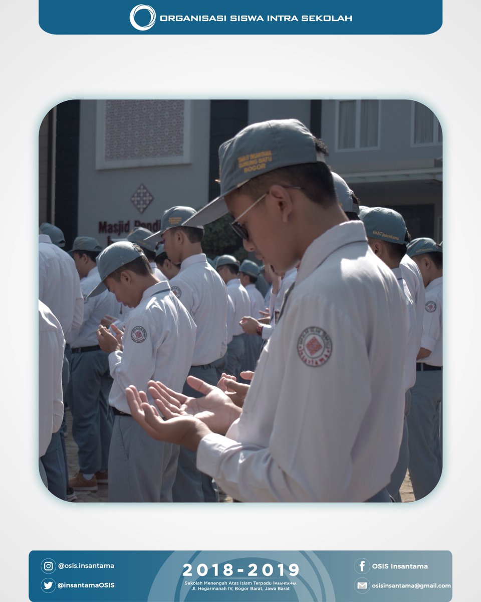 InsantamaOSIS's tweet photo. Osis Insantama. Hari Senin tanggal 3 September 2018. upacara rutin dilakukan oleh siwa/siswi SMAIT Insantama, uniknya dalam pelaksanaan upacara ini, para petugas digilir dari setiap kelas per minggunya, jadi mereka harus matang mempersiapkan segala persiapan untuk upacara. https://t.co/wu4DWxOxMc