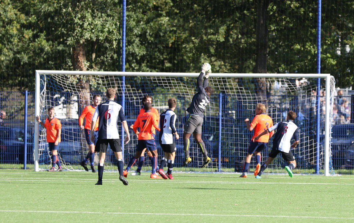 Wk. 38 (2018) online. Op de Voorpagina een verslag van de bekerwedstrijd SV Loosdrecht- Victoria. Verder 16 pag. barstensvol met lokaal nieuws uit Loosdrecht en omgeving. Zie: denieuwsster.nl